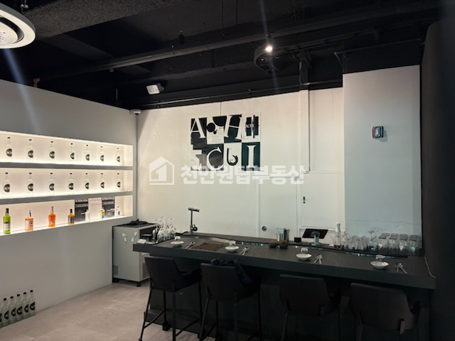 충남 천안서북구 불당동 천안 신불당 메인 최중심 2층 상가 월세 매물번호 10006 사진 1