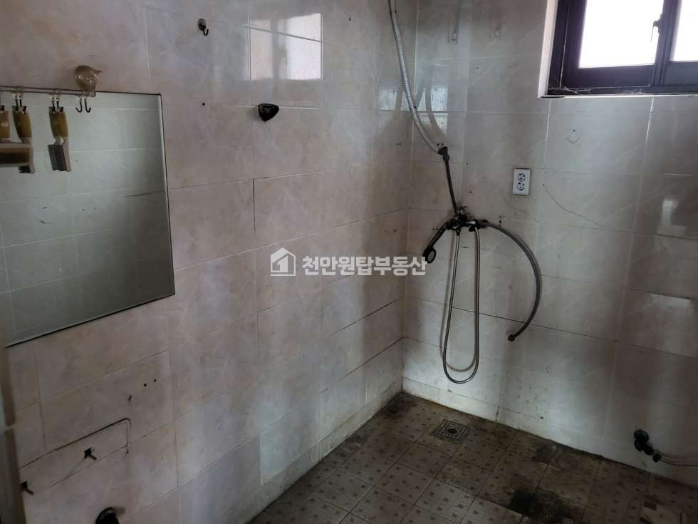 충남 천안서북구 성정동 1동 천안 성정동 대로변 공실 대형 상가 월세 매물번호 10023 사진 4