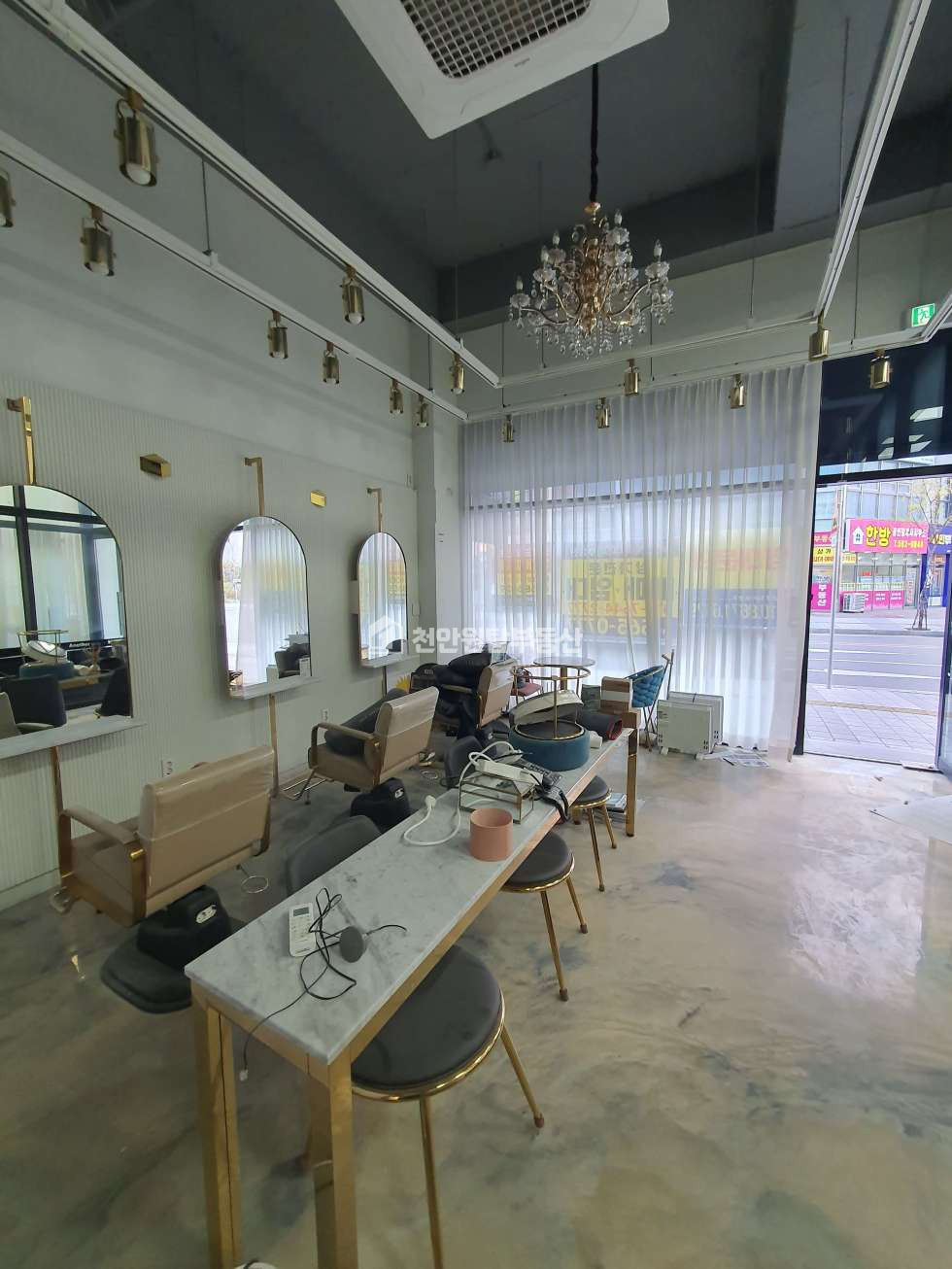 충남 천안서북구 두정동 천안 두정동 대단지 아파트 맞은편 1층 무권리 상가 월세 매물번호 10040 사진 3