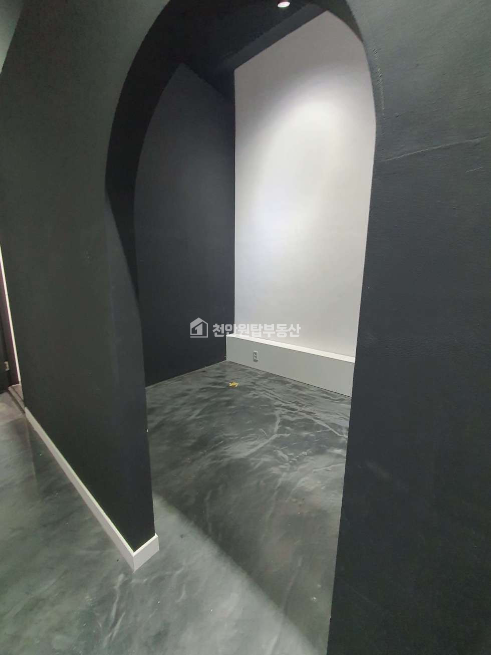충남 천안서북구 두정동 천안 두정동 인테리어 완비된 무권리 1층 상가 월세 매물번호 10042 사진 4