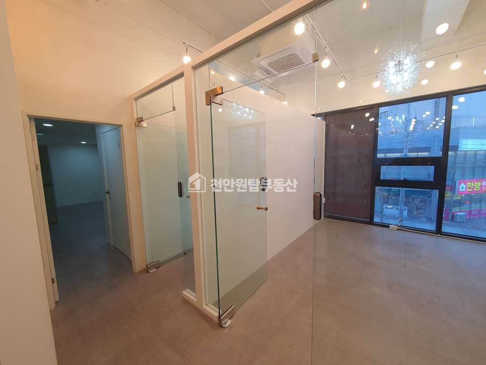 충남 천안서북구 두정동 천안 두정동 전 뷰티샵운영 인테리어 완비된 2층상가 월세 매물번호 10044 사진 3