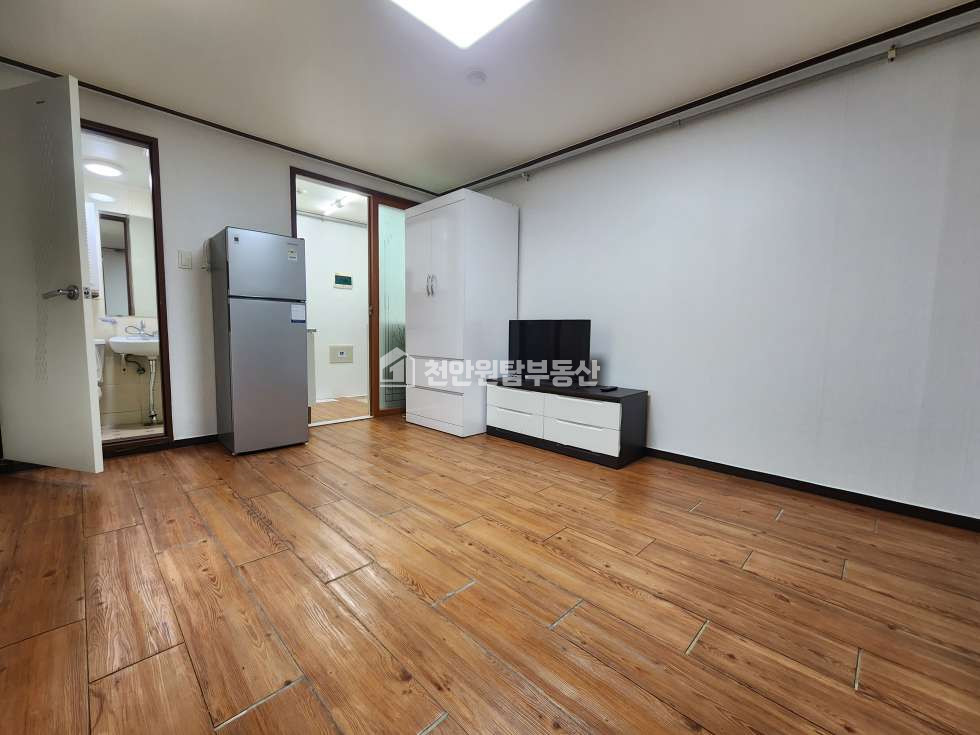 충남 천안서북구 두정동 교통이 편리한곳에 위치한 원룸 월세 매물번호 10217 사진 1