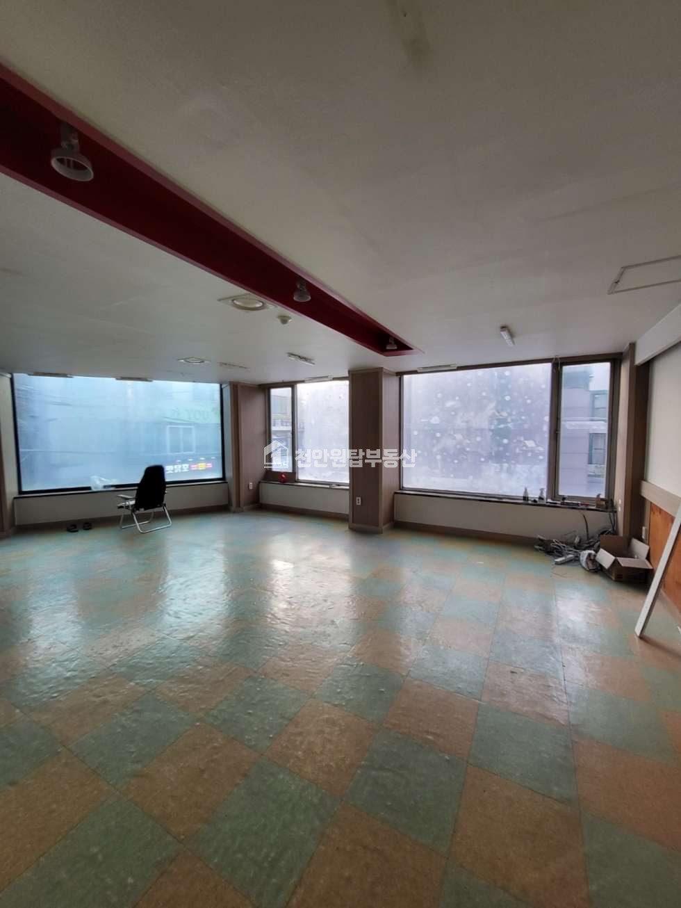 충남 천안서북구 쌍용동 천안 쌍용동 대학교인근 2층 상가임대 월세 매물번호 10196 사진 1