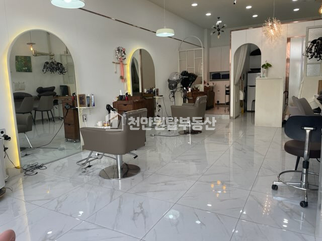 충남 천안서북구 두정동 1동 천안 두정동 장사잘되는 목좋은 미용실임대 월세 매물번호 10197 사진 2