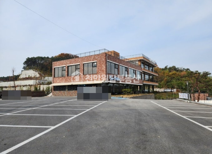 충남 천안동남구 유량동 3동 천안 유량동 산정상에 위치한 대형평수 디저트카페 월세 매물번호 10338 사진 3