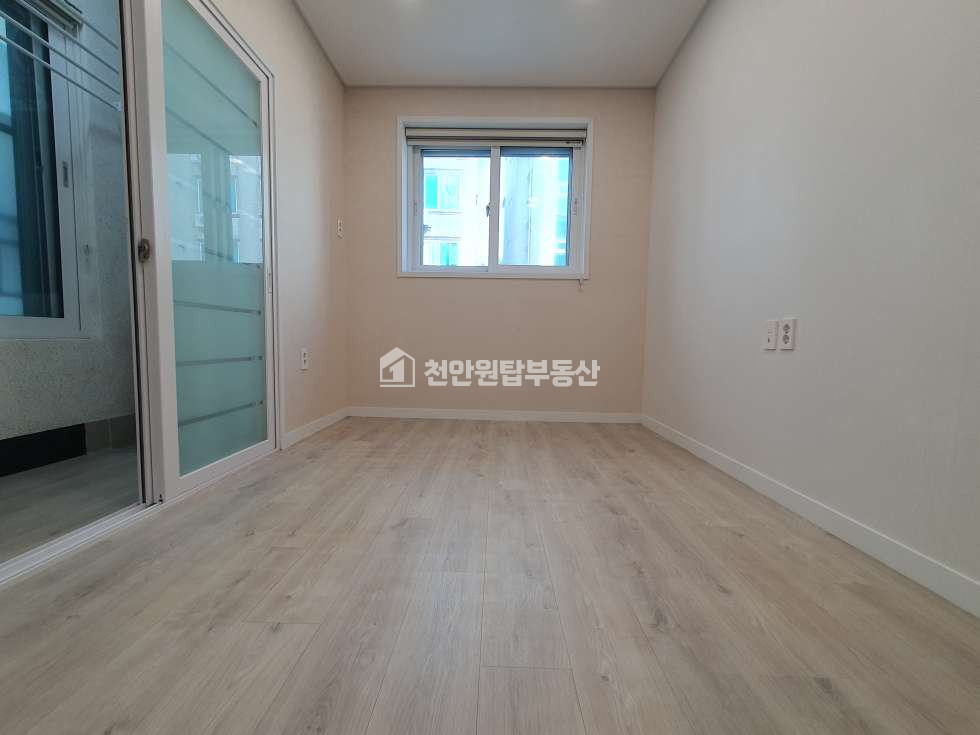 충남 천안서북구 성정동 주건축물제1동 성정중학교인근 신축 투베이 전세 매물번호 10343 사진 2