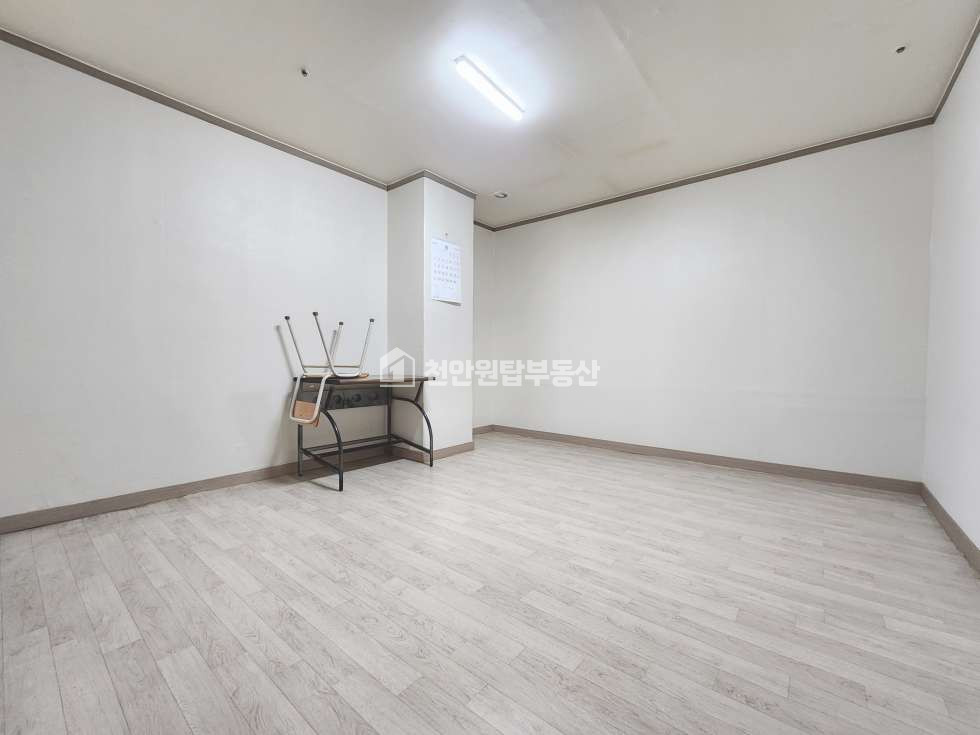 충남 천안서북구 두정동 두정동 위치최고! 엄청넓은 투룸 월세 매물번호 10372 사진 4
