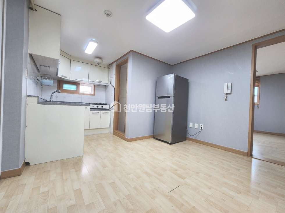 충남 천안서북구 두정동 두정820-1오피스텔동 먹자골목인근 엄청 넓은 투룸 월세 매물번호 10375 사진 2