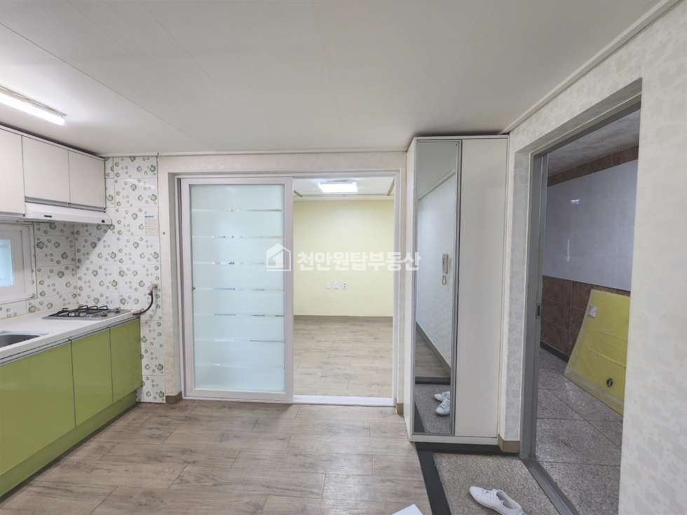 충남 천안서북구 두정동 조용한 주택가 가성비 좋은 투룸 월세 매물번호 10379 사진 2