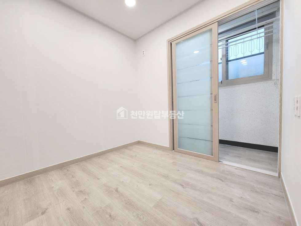 충남 천안서북구 두정동 두정동 현대차사거리 신축 투룸 전세 매물번호 10386 사진 8