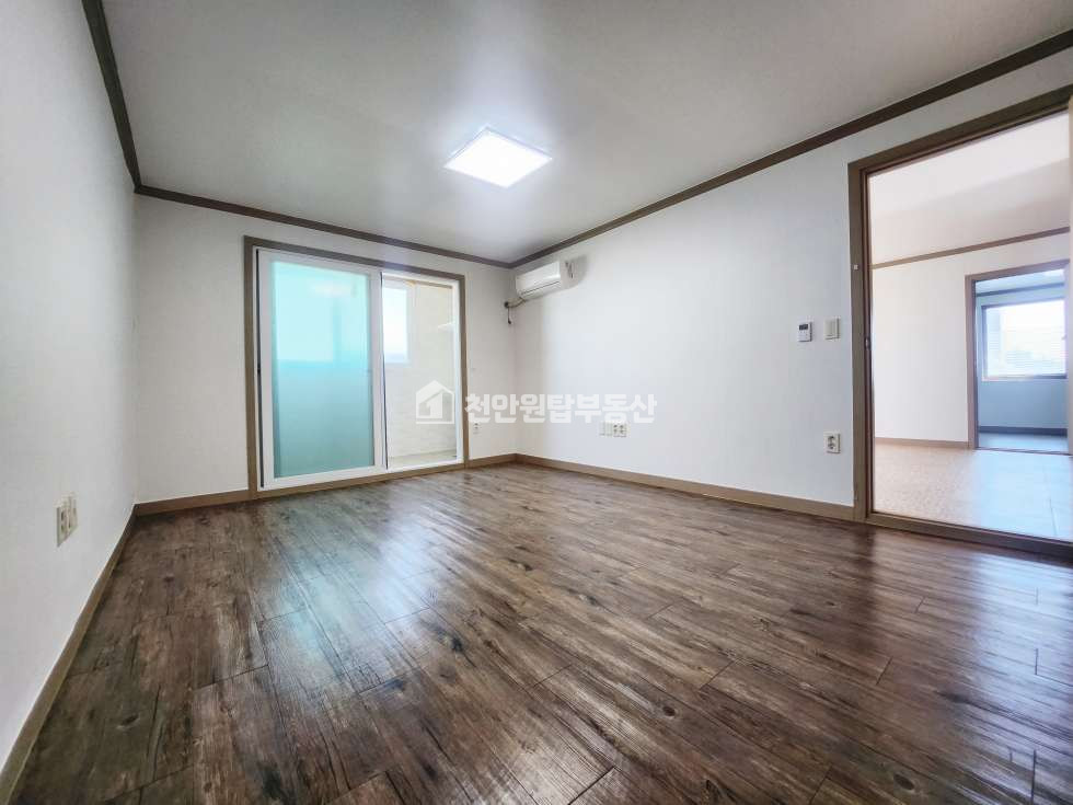 충남 천안서북구 성정동 거실 방 모두 엄청넓은 주인세대 투룸 전세 매물번호 10446 사진 4