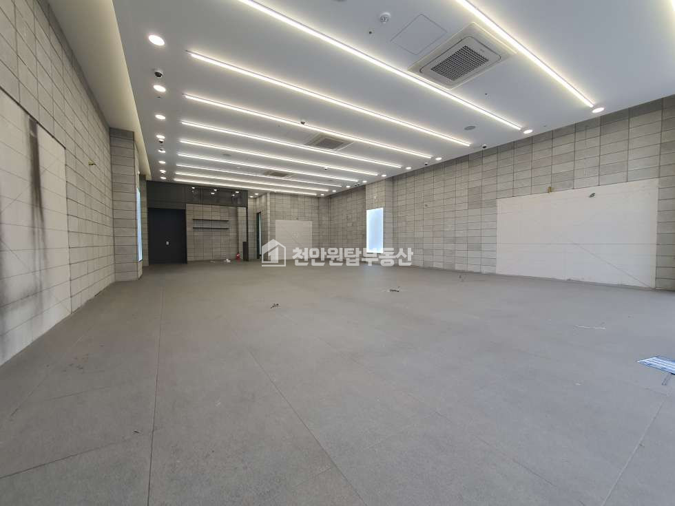 충남 천안서북구 두정동 천안시 두정동 대로변 위치좋은 대형상가 월세 매물번호 10492 사진 3